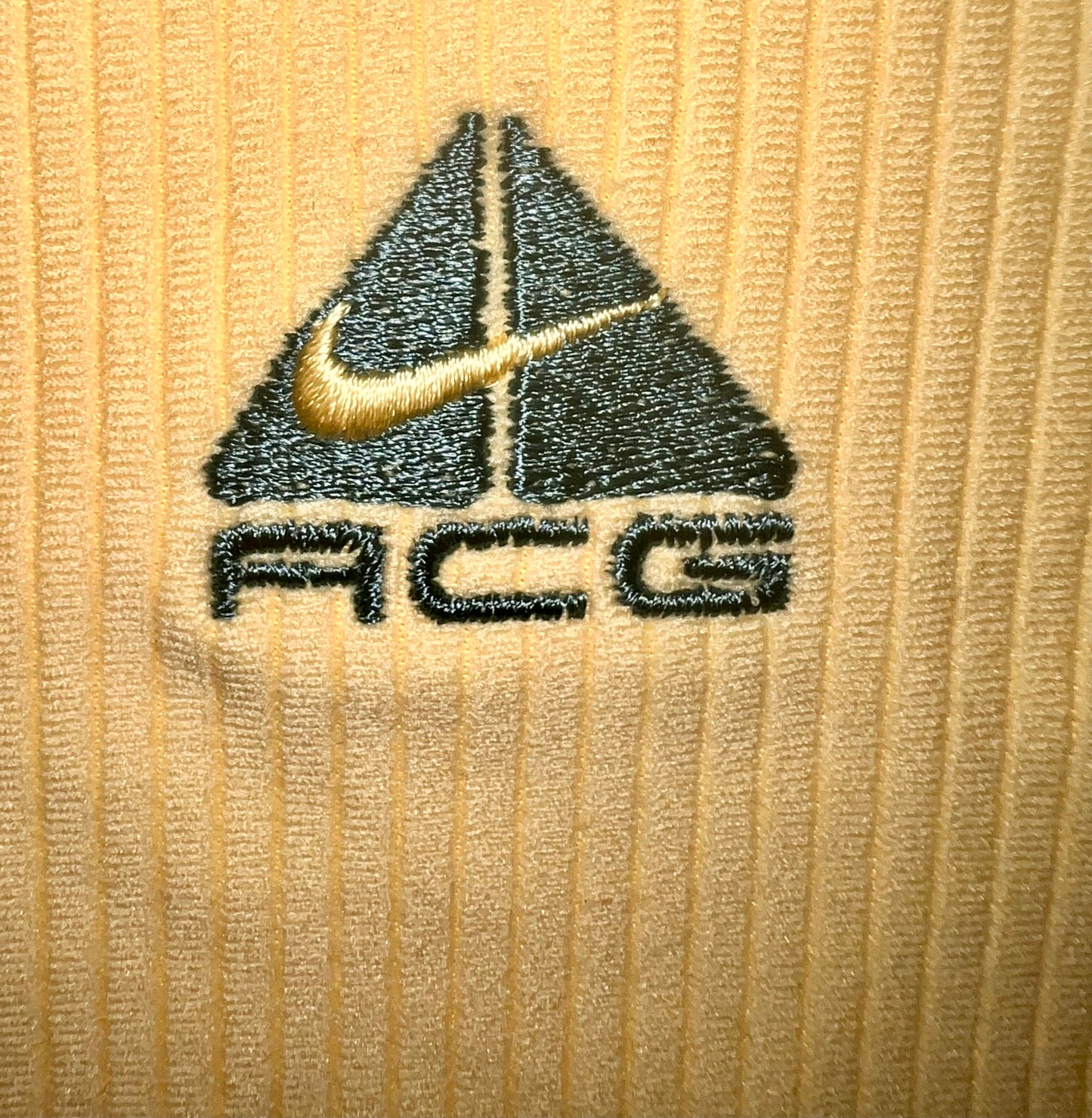 VINTAGE Nike ACG